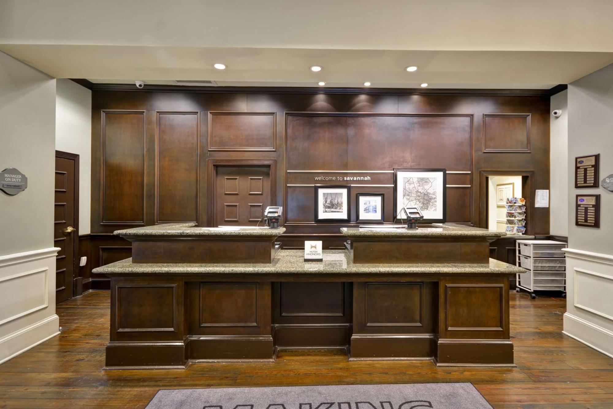 Hampton Inn & Suites Savannah Historic District Екстериор снимка
