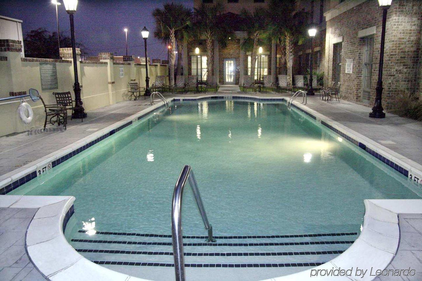Hampton Inn & Suites Savannah Historic District Съоръжения снимка