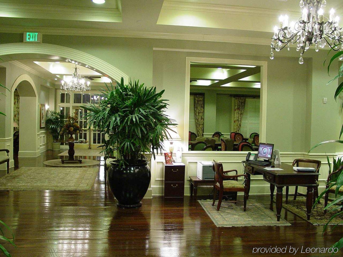 Hampton Inn & Suites Savannah Historic District Интериор снимка