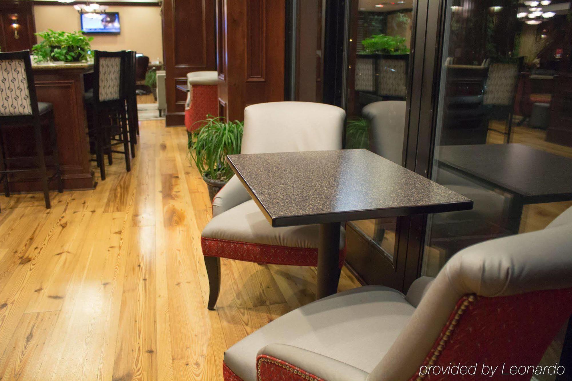 Hampton Inn & Suites Savannah Historic District Екстериор снимка